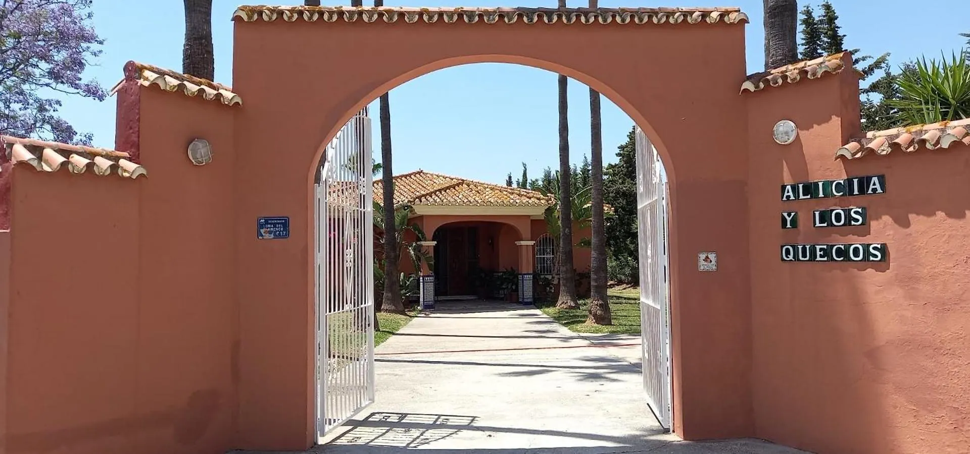 Villa Alicia Y Los Quecos Sol Y Golf Malaga 0*,  Spain